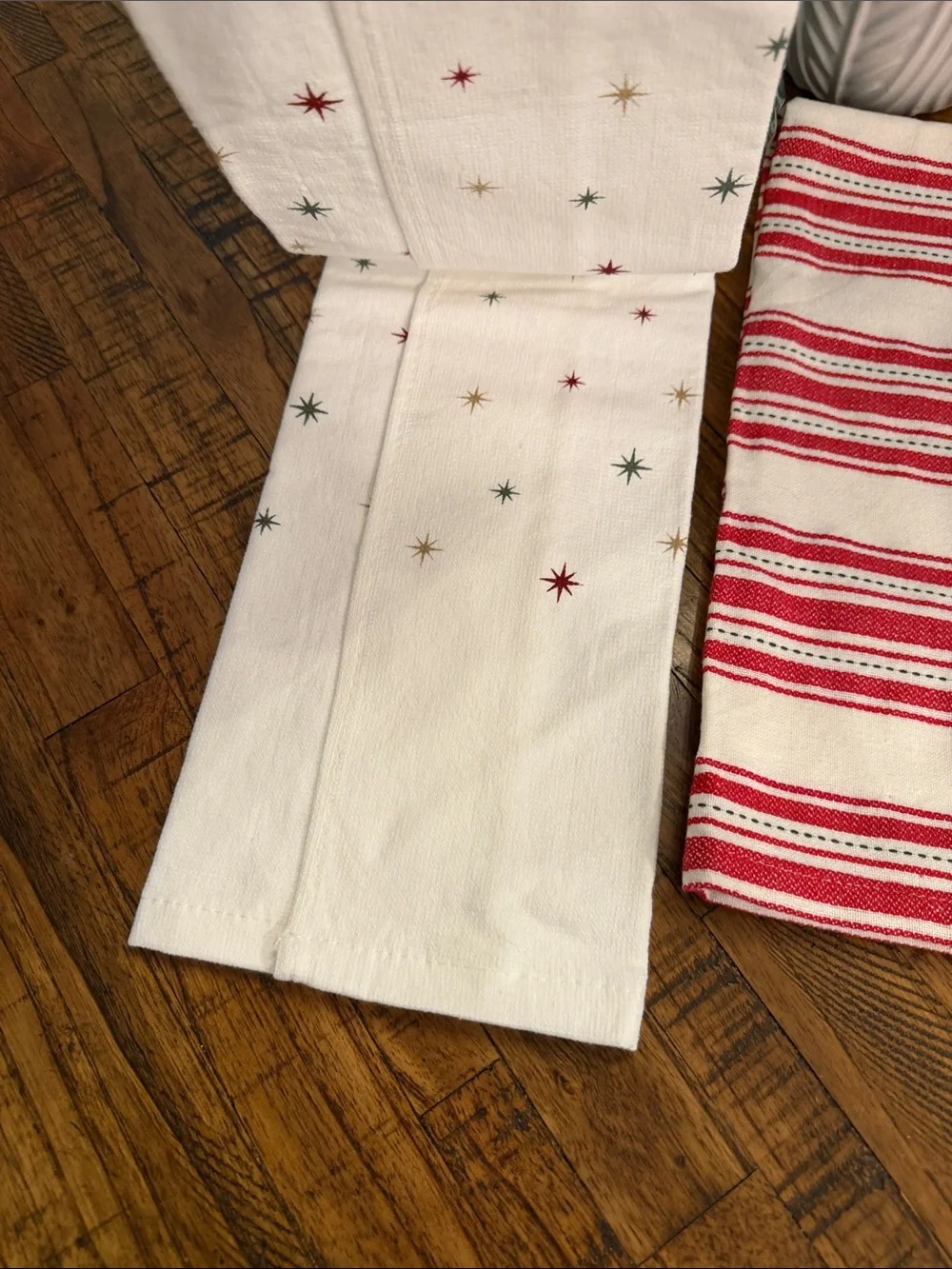 Holiday Red & White Kitchen Towels - NWOT 2 pk